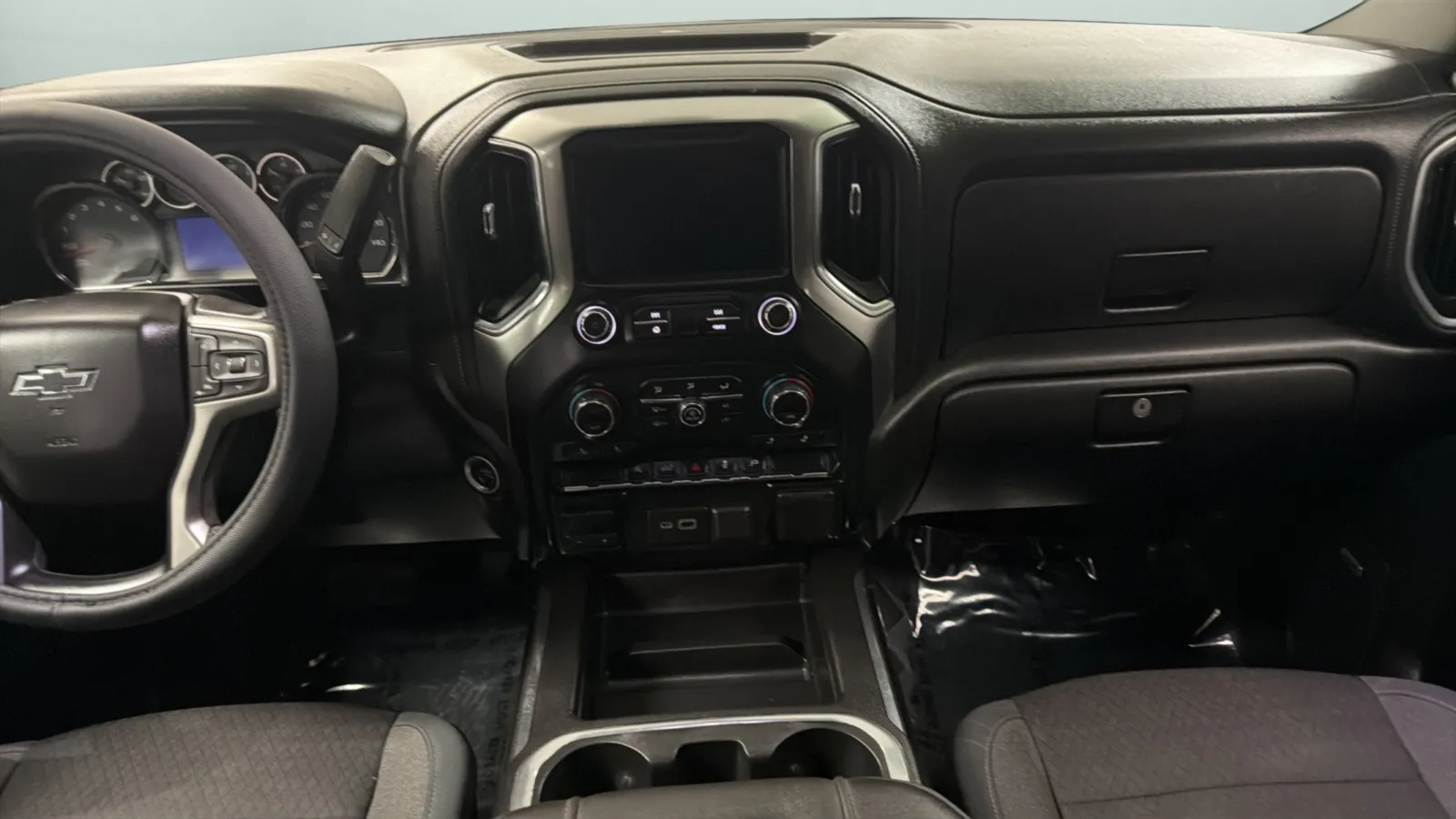 Chevrolet Silverado photo 16