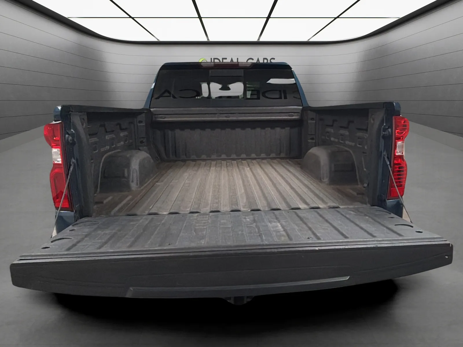 Chevrolet Silverado photo 25
