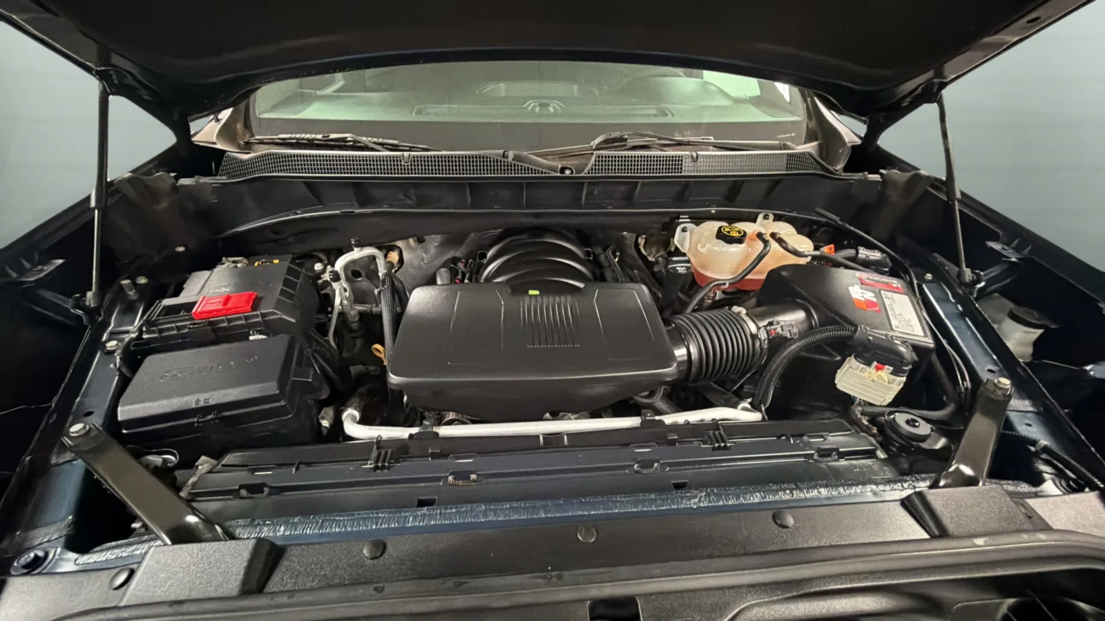 Chevrolet Silverado photo 24