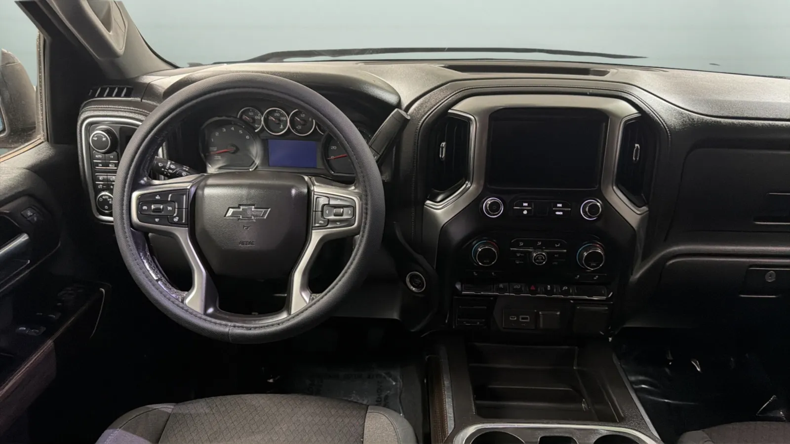 Chevrolet Silverado photo 10