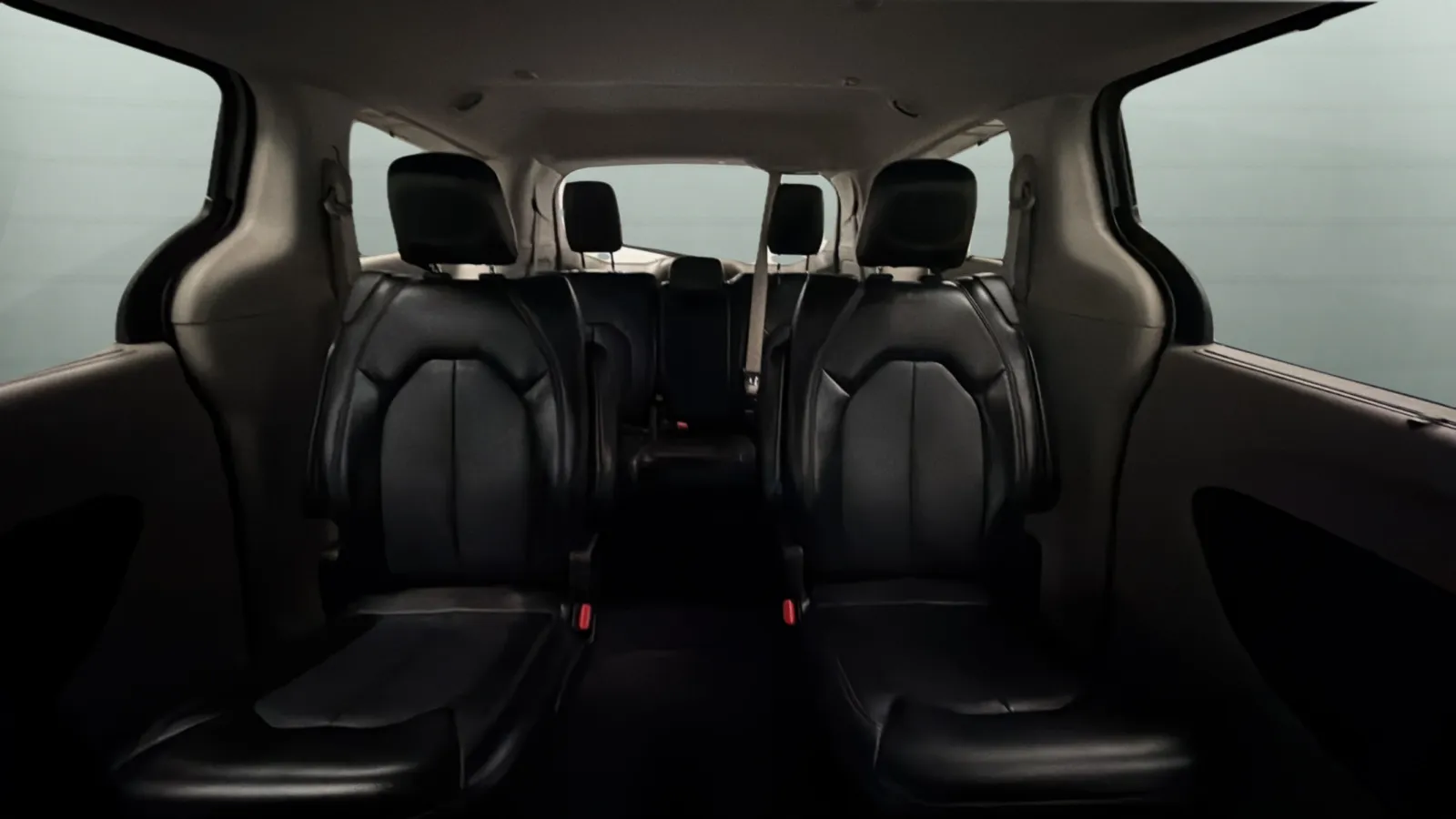 Chrysler Pacifica photo 19