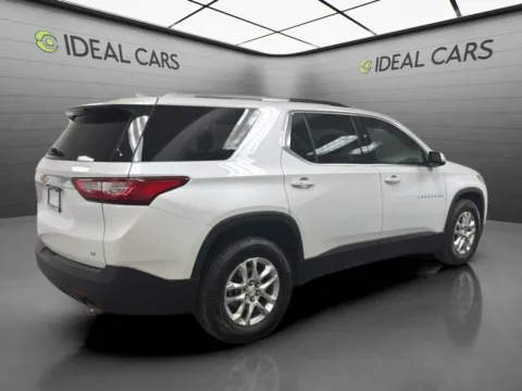 More photos of 2018 Chevrolet Traverse LT Cloth at Ideal Cars - Broadway, AZ