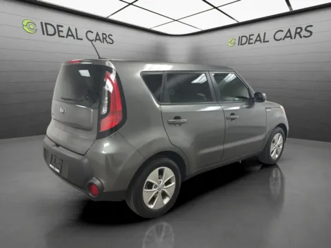 More photos of 2015 Kia Soul at Ideal Cars - Broadway, AZ