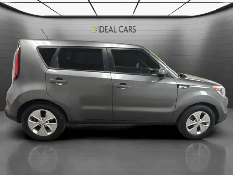 More photos of 2015 Kia Soul at Ideal Cars - Broadway, AZ