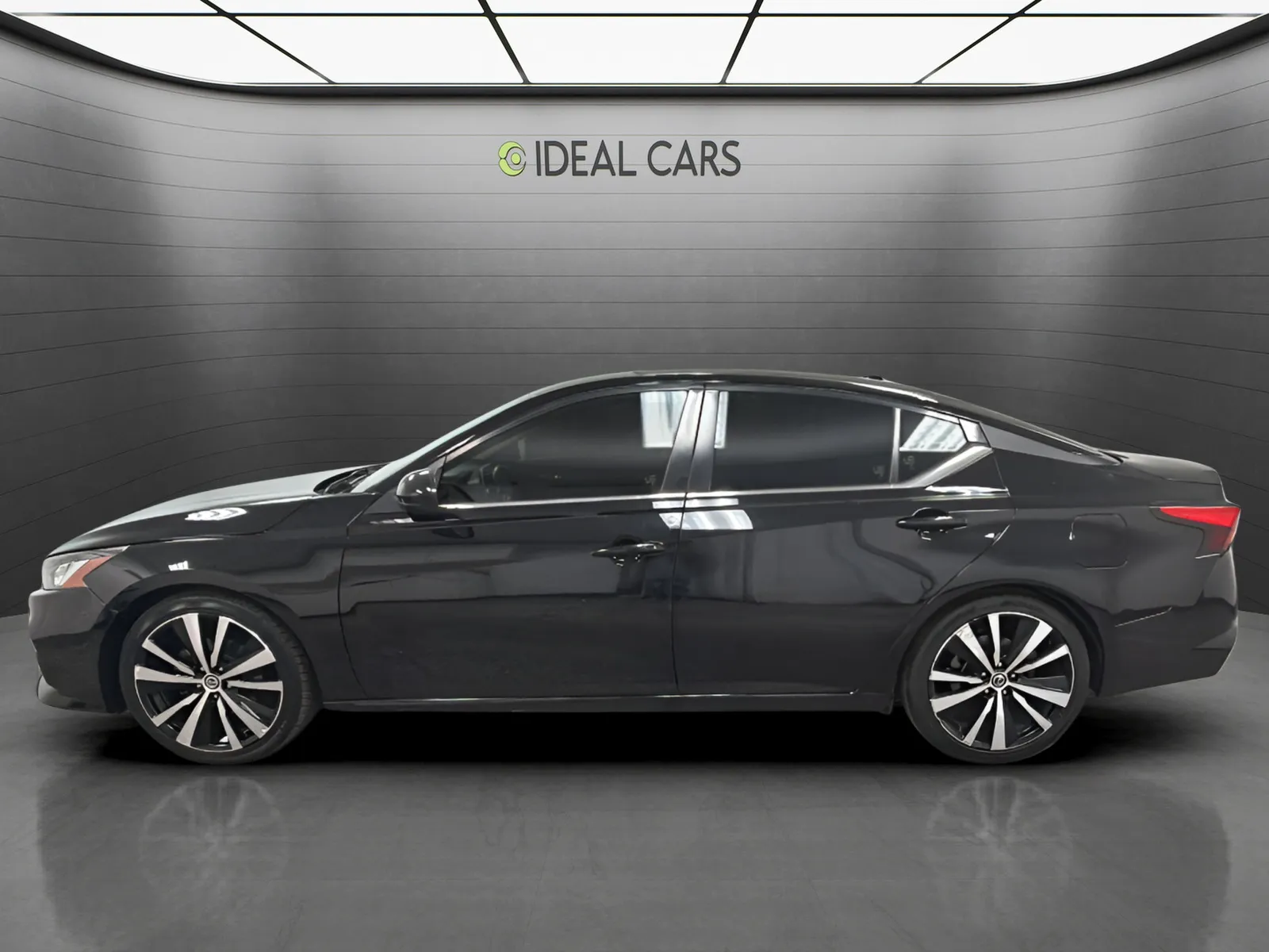 Nissan Altima photo 8