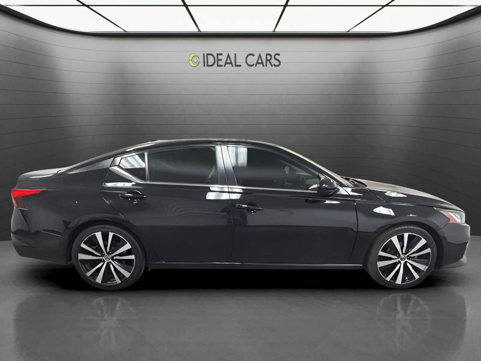 Nissan Altima photo 4