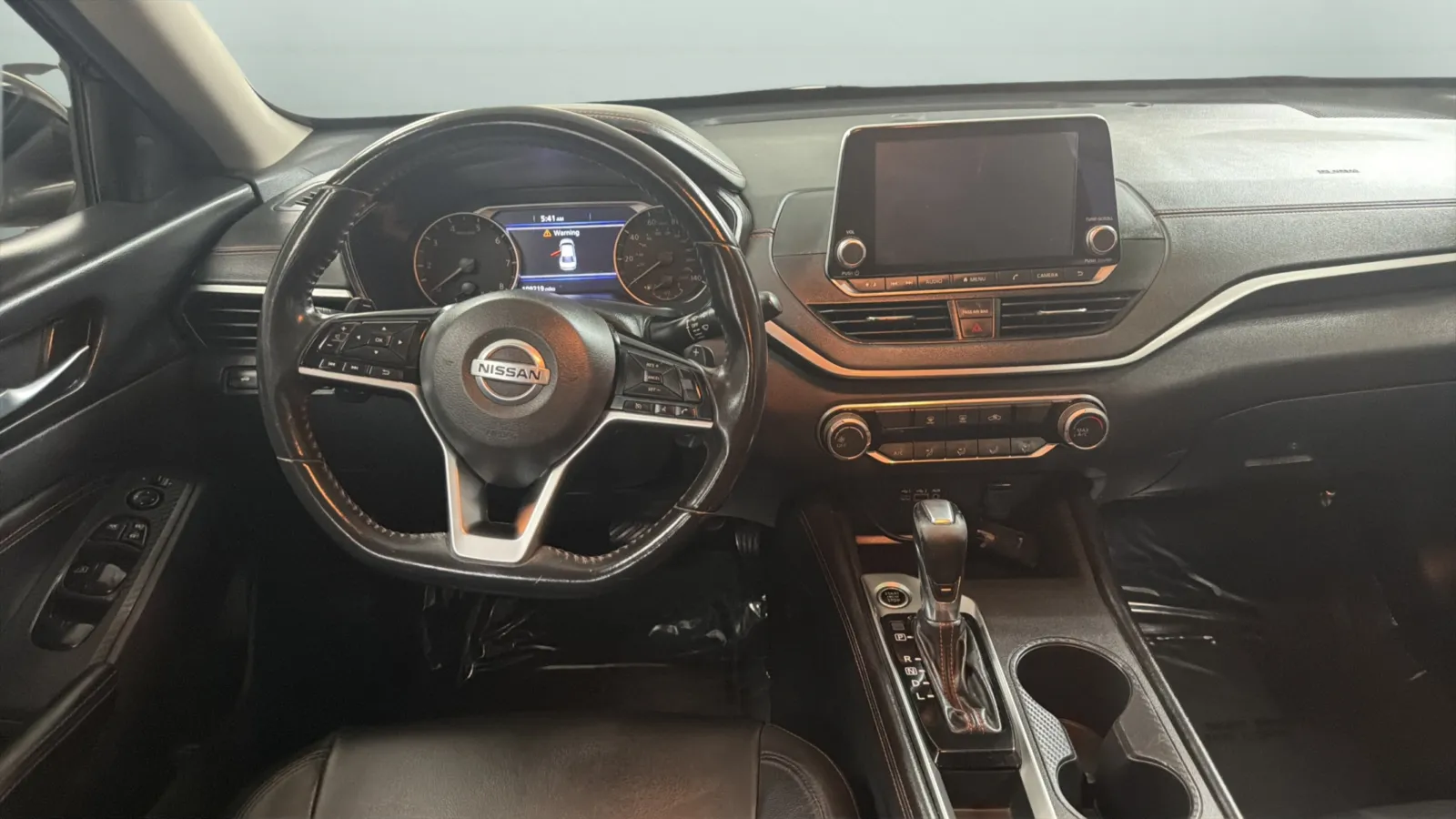 Nissan Altima photo 11