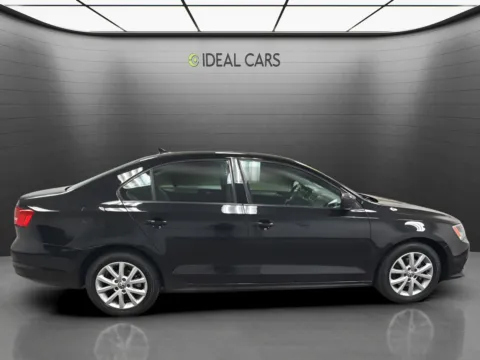 More photos of 2015 Volkswagen Jetta SE at Ideal Cars - Broadway, AZ