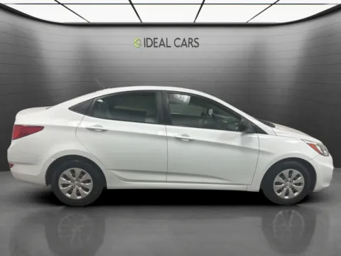 More photos of 2017 Hyundai ACCENT SE at Ideal Cars - Broadway, AZ