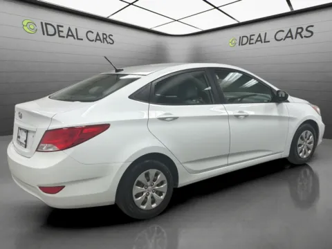 More photos of 2017 Hyundai ACCENT SE at Ideal Cars - Broadway, AZ