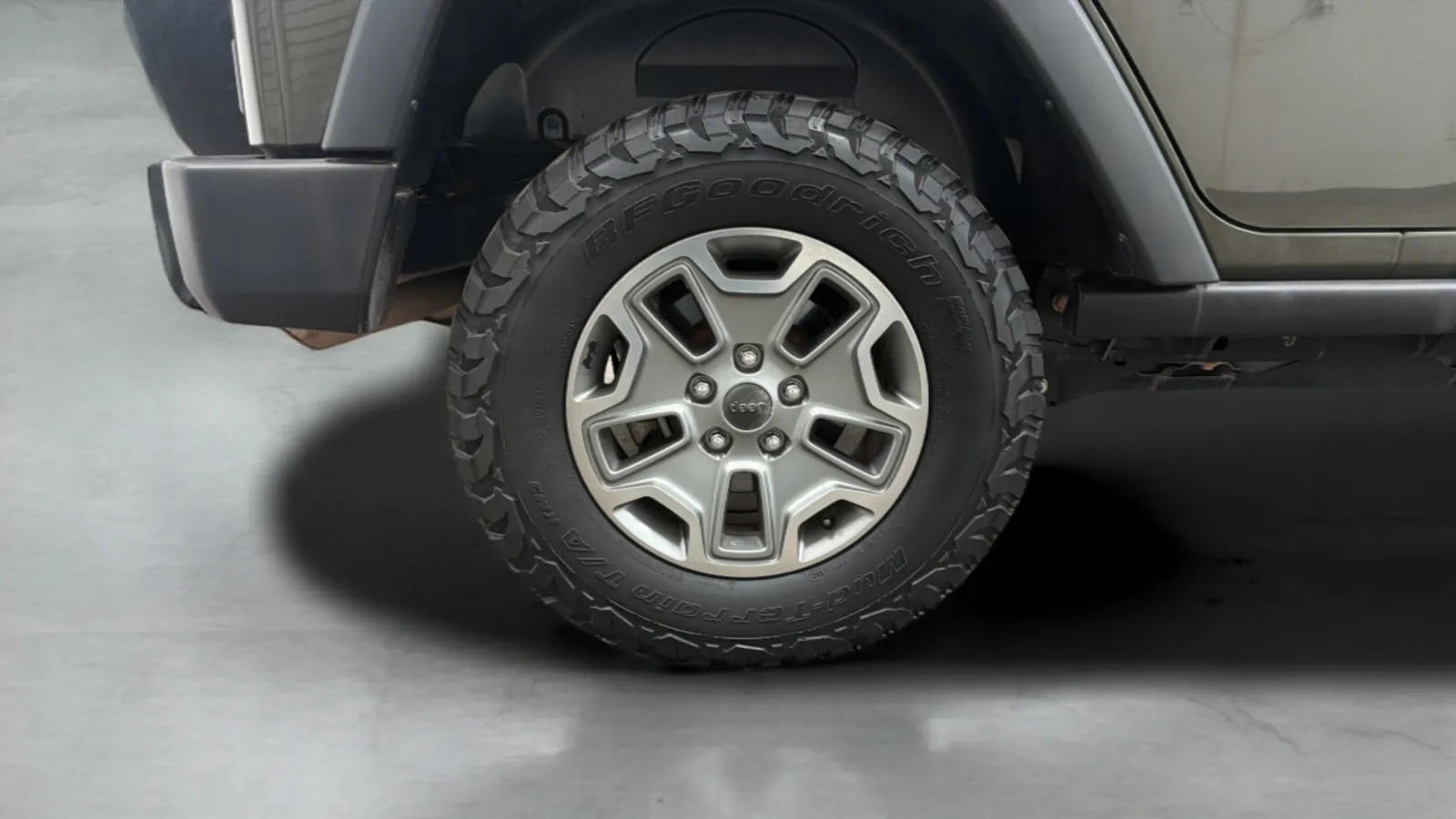 Jeep Wrangler photo 25