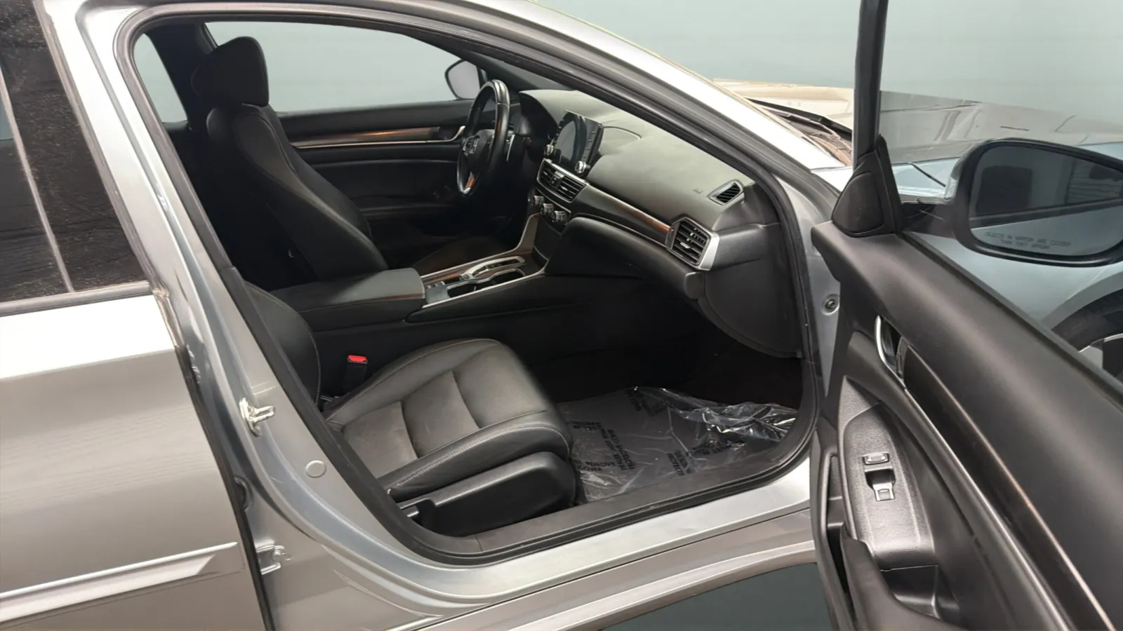 Honda Accord photo 22