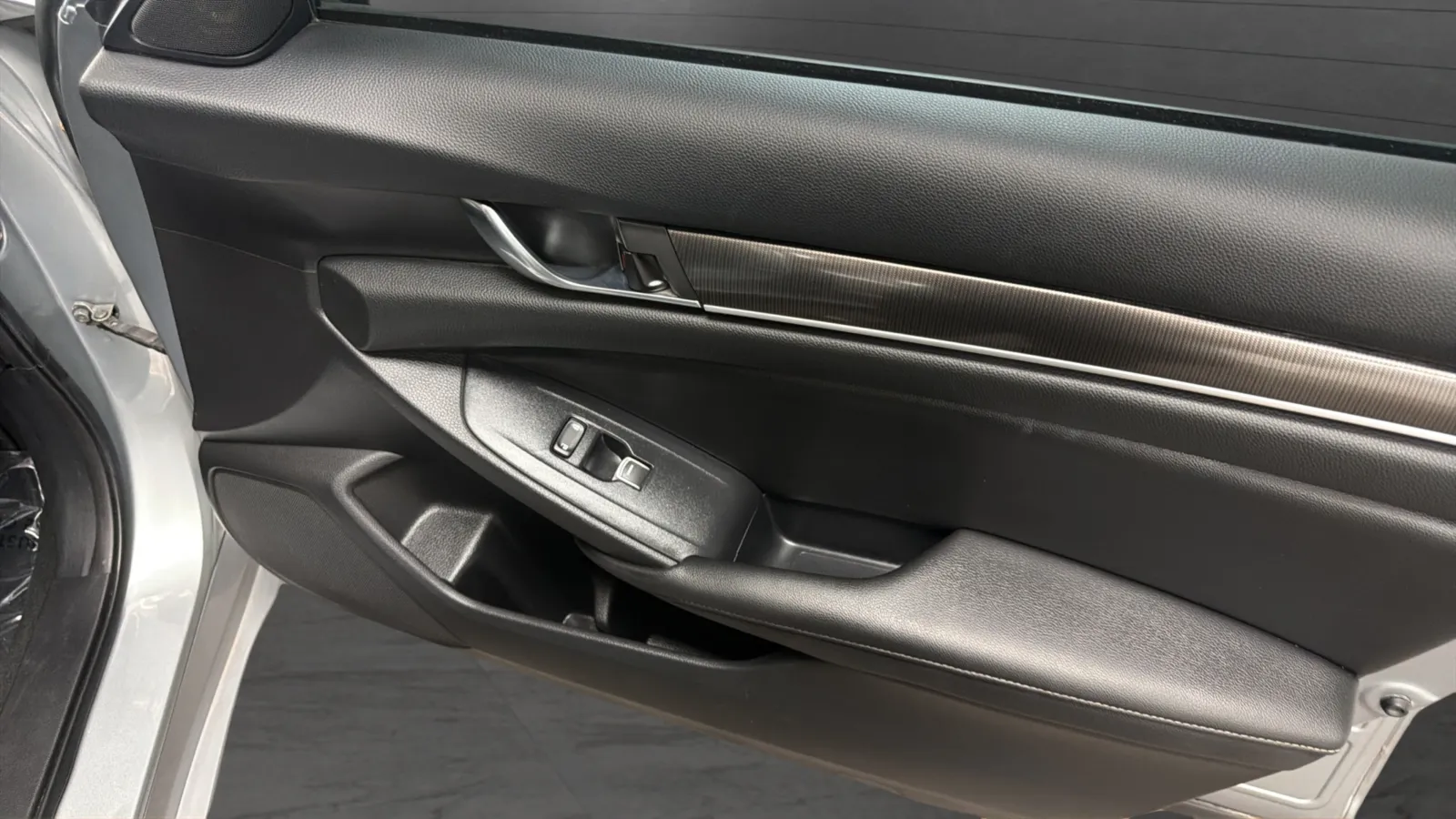 Honda Accord photo 18