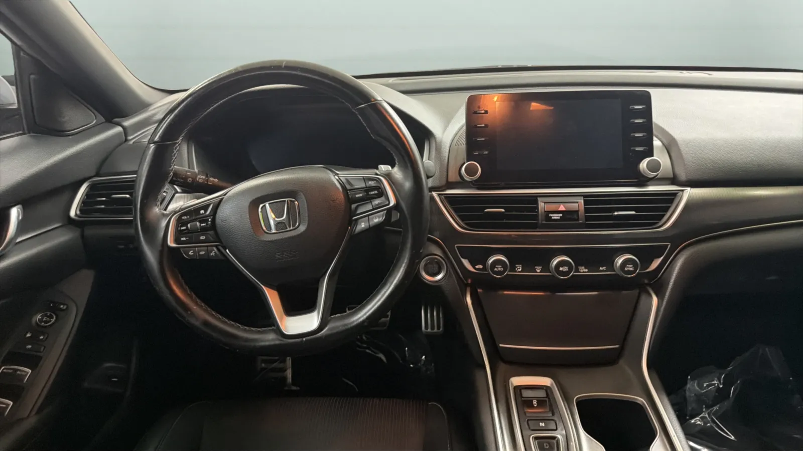 Honda Accord photo 10