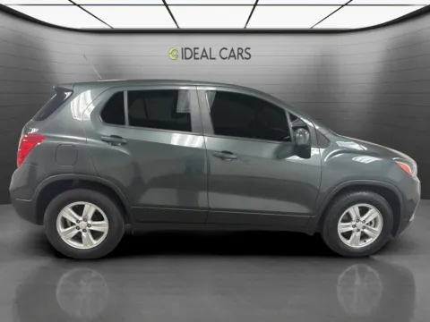 More photos of 2019 Chevrolet Trax LS at Ideal Cars - Broadway, AZ