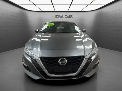 Photos of 2022 Nissan Altima 2.5 SV for sale in Mesa, AZ at Ideal Cars - Broadway