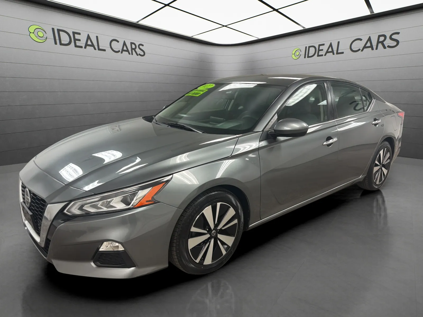 Gray 2022 Nissan Altima 2.5 SV for sale in Mesa, AZ