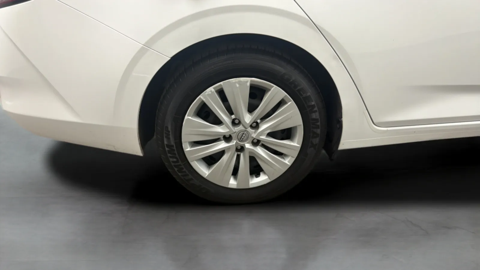 Nissan Sentra photo 27
