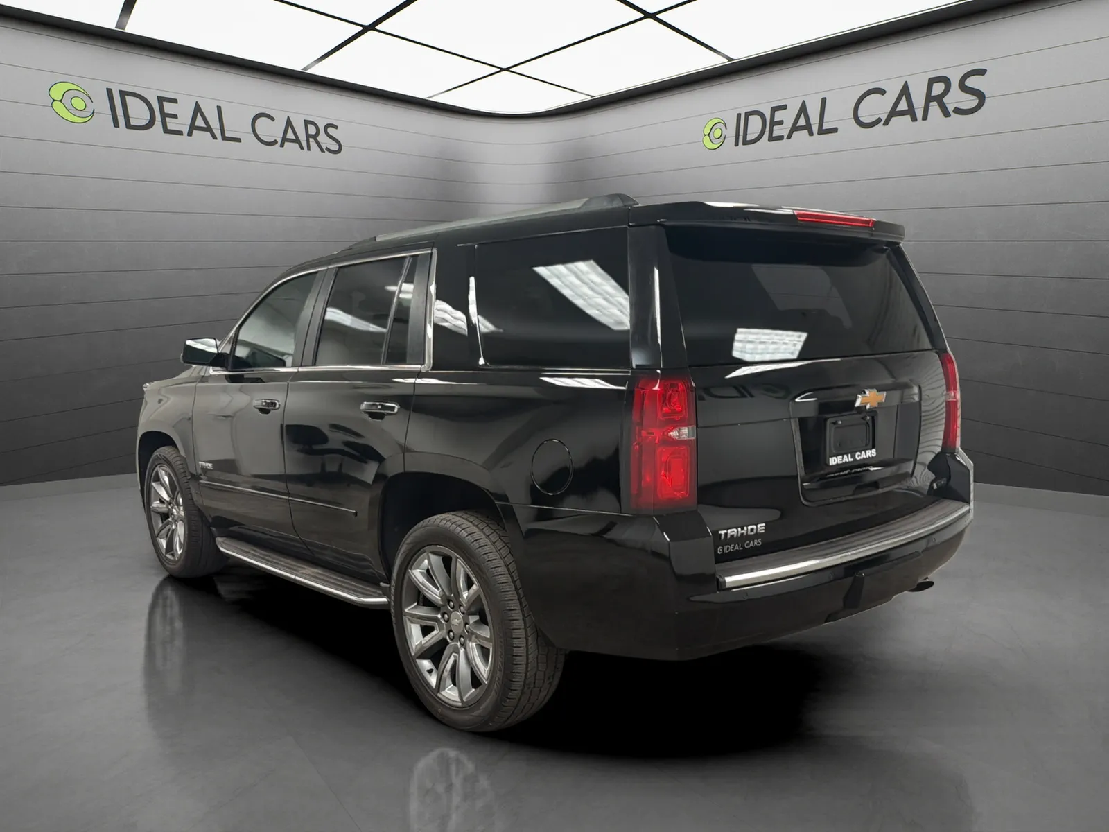 Chevrolet Tahoe photo 7