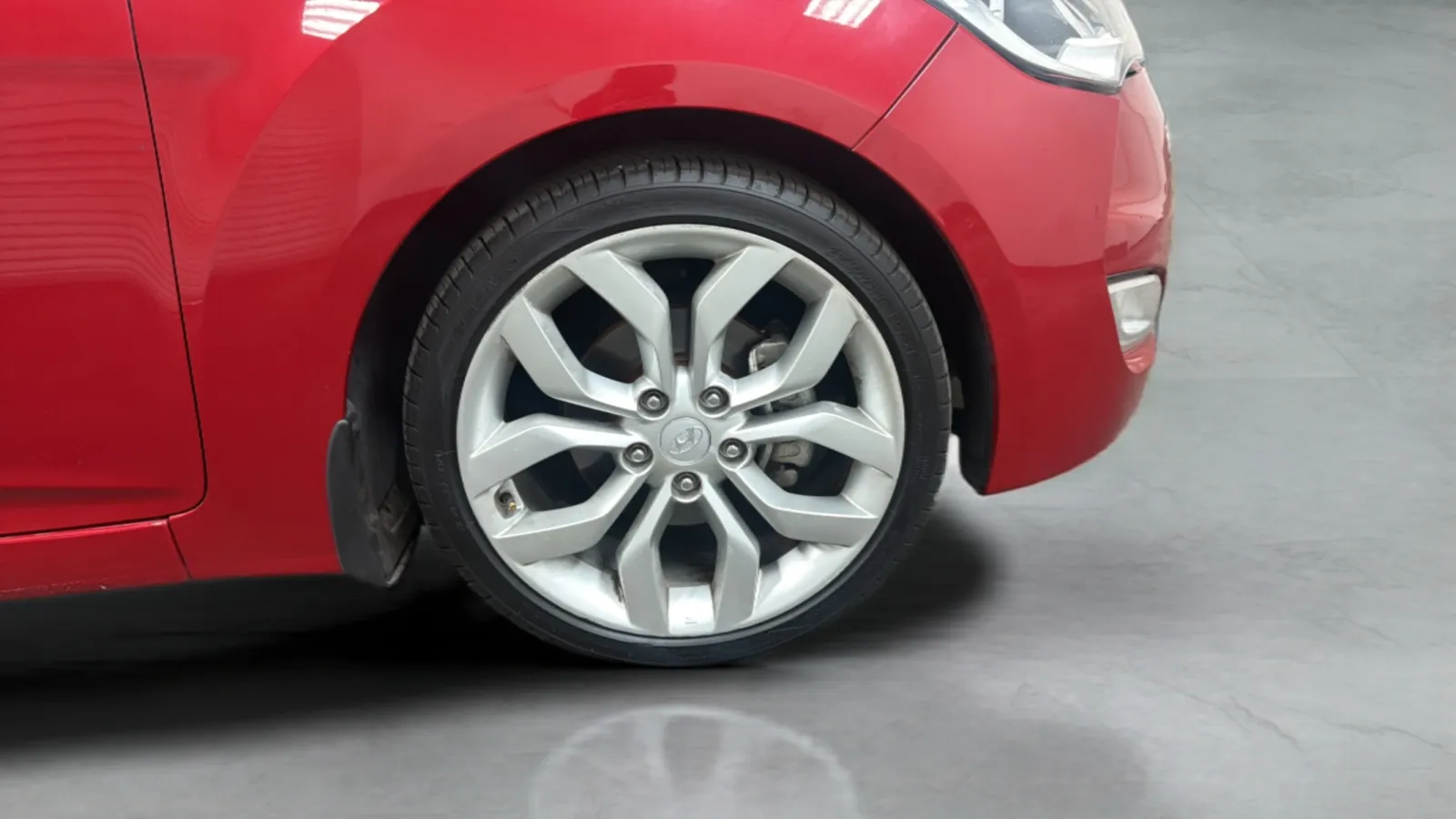 Hyundai Veloster photo 23