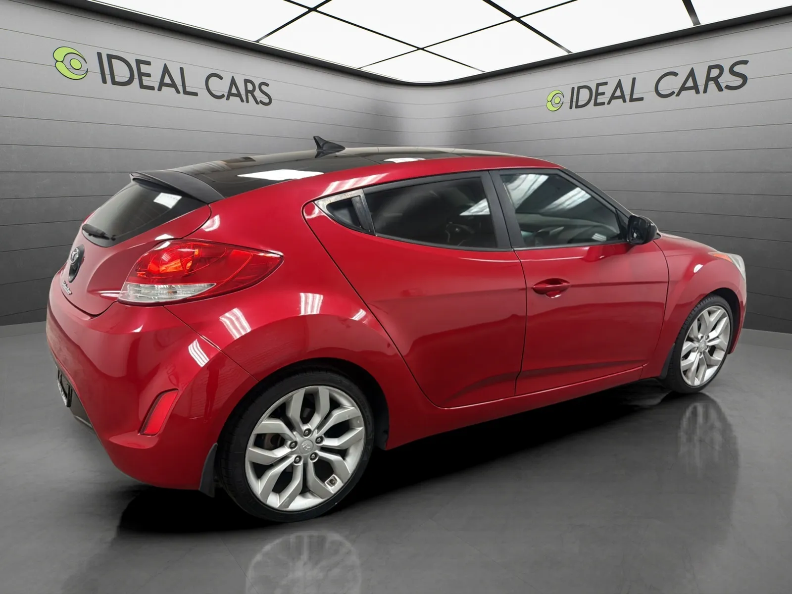 Hyundai Veloster photo 5