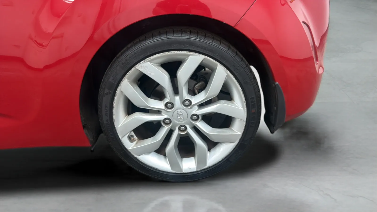 Hyundai Veloster photo 25
