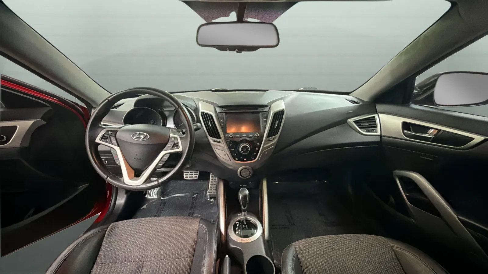 Hyundai Veloster photo 9