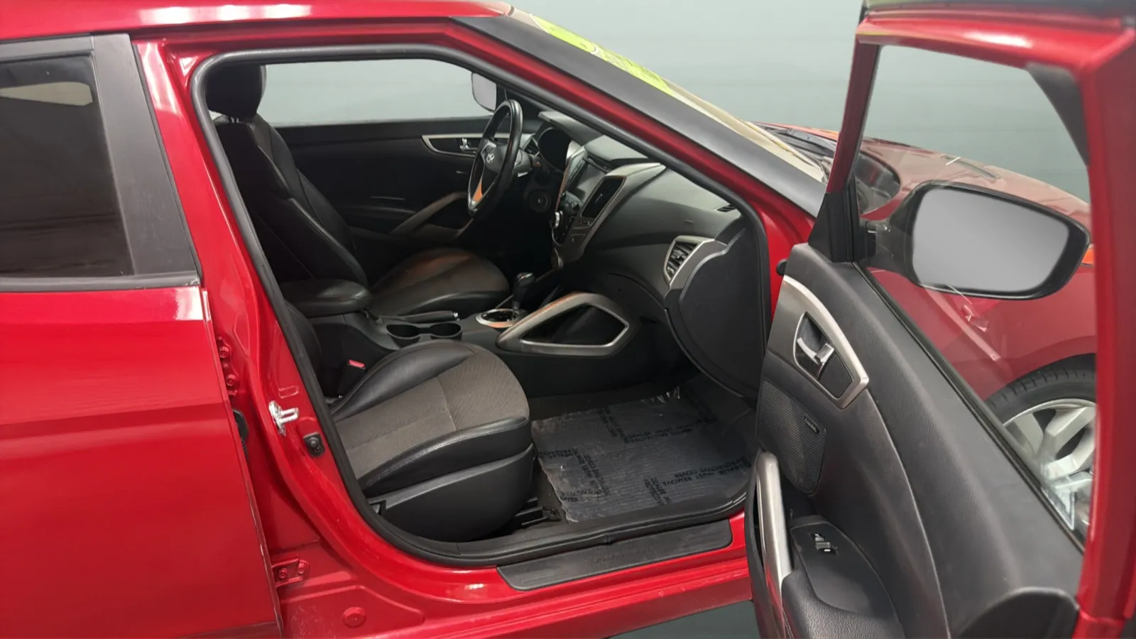 Hyundai Veloster photo 20