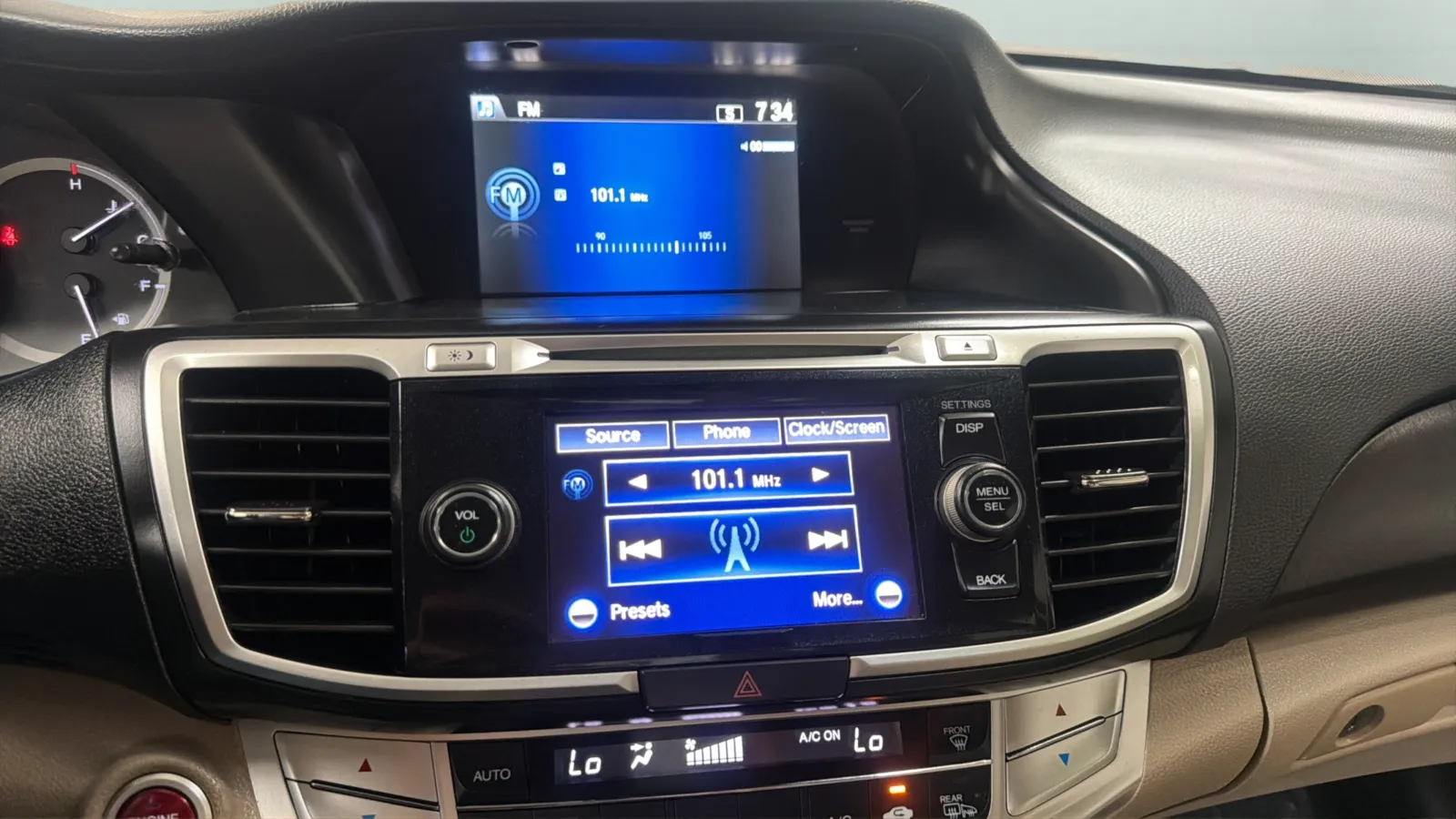 Honda Accord photo 13