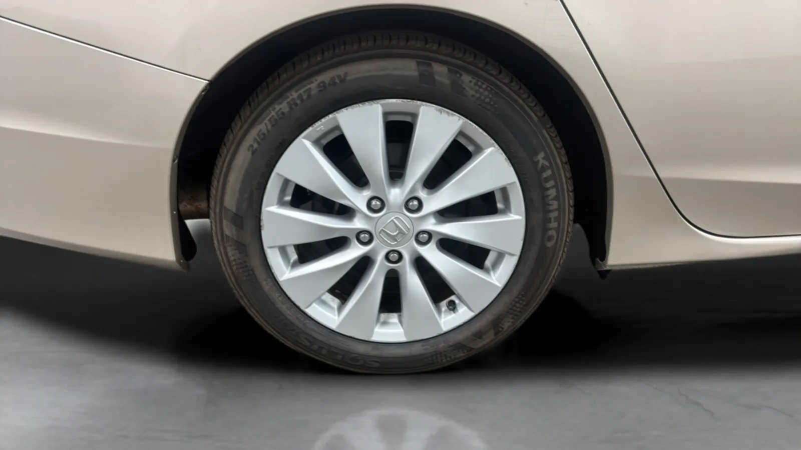 Honda Accord photo 27