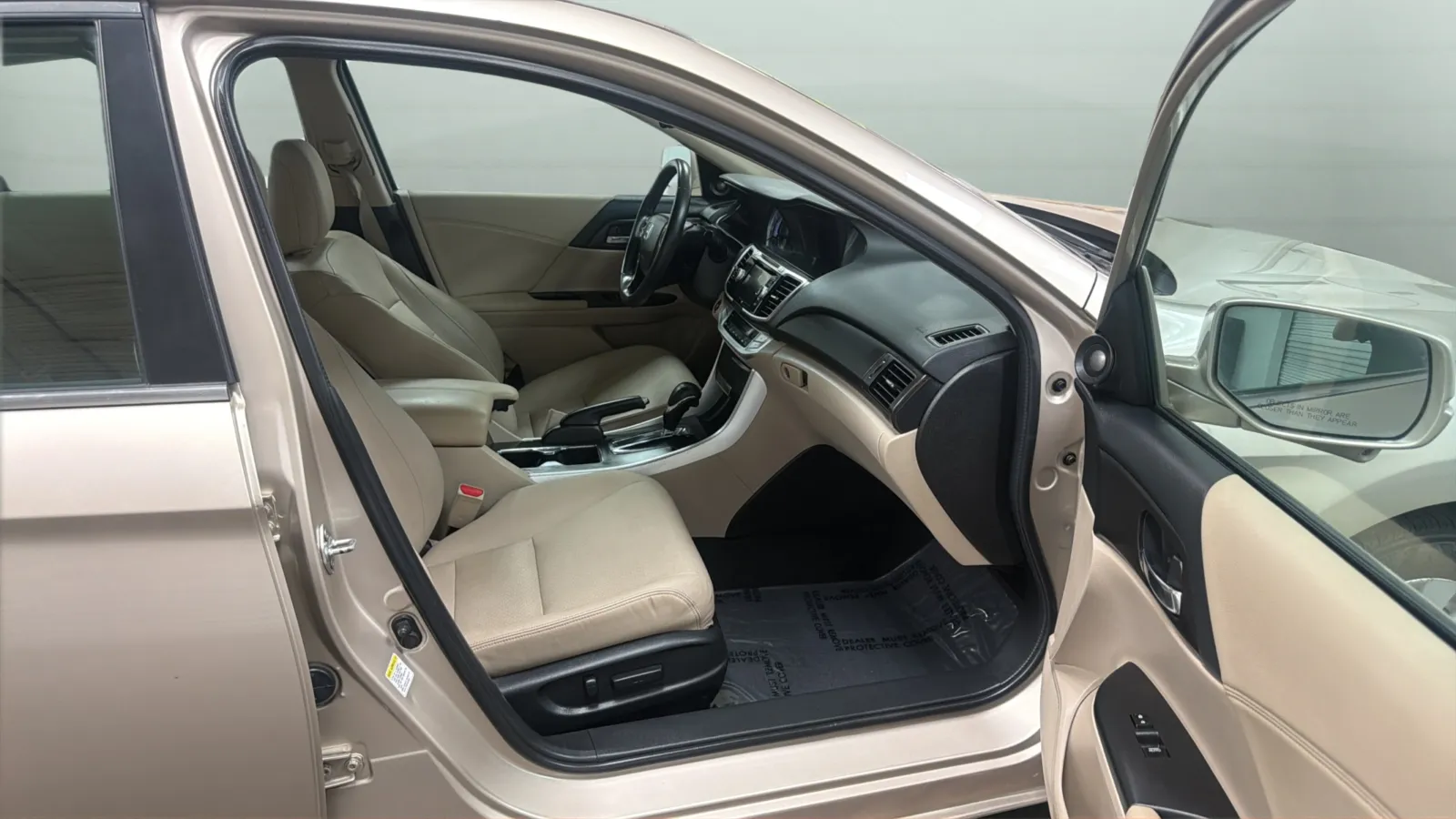 Honda Accord photo 22