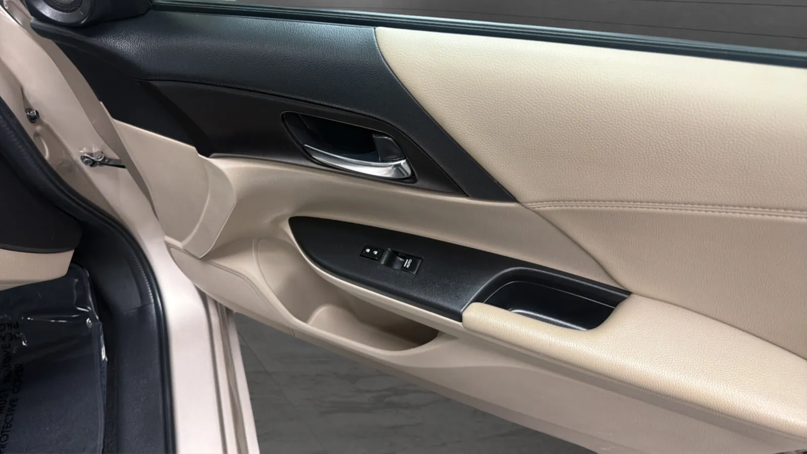 Honda Accord photo 18