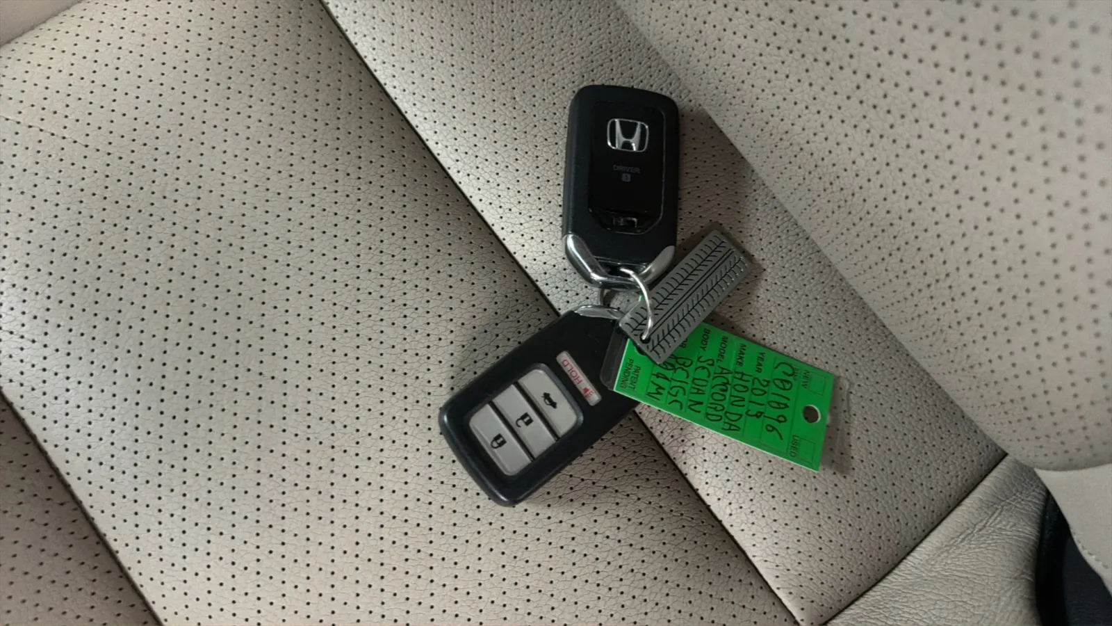 Honda Accord photo 24
