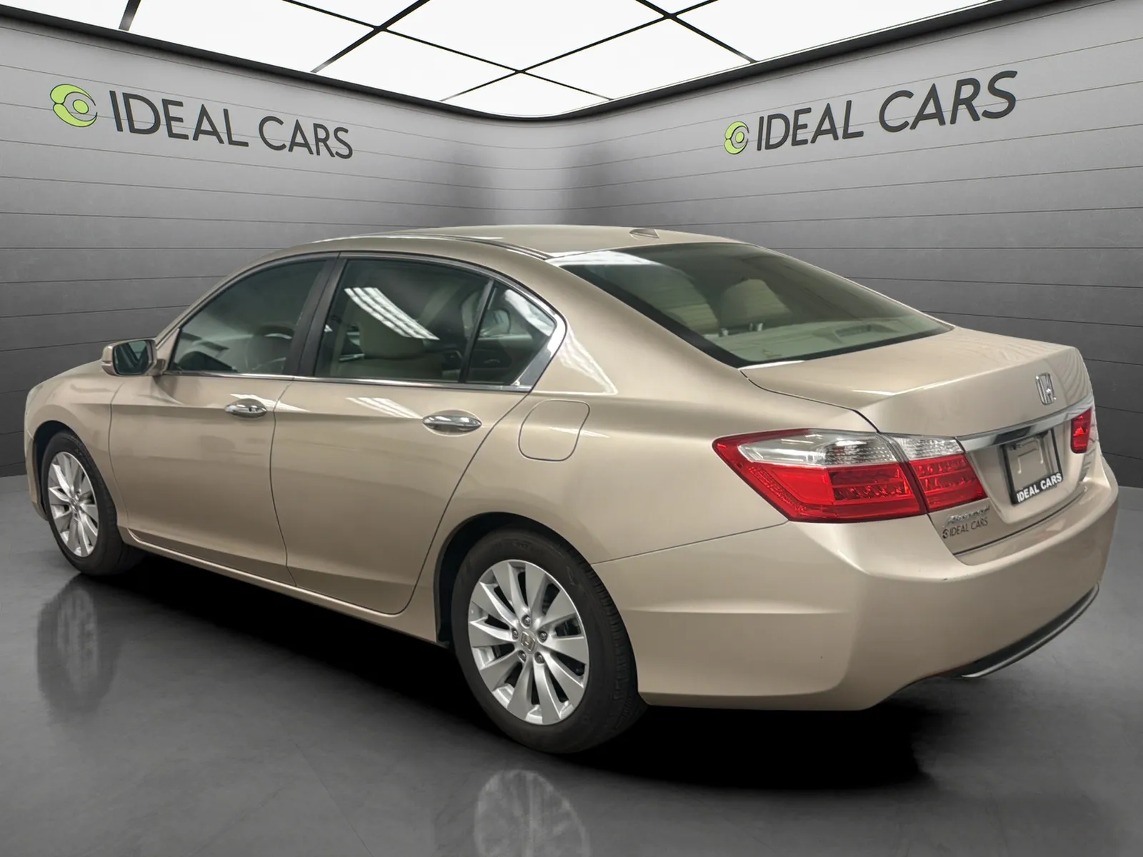 Honda Accord photo 7