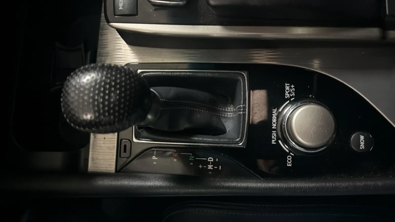 Lexus GS photo 12