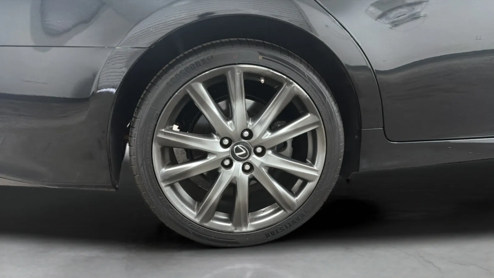 Lexus GS photo 26
