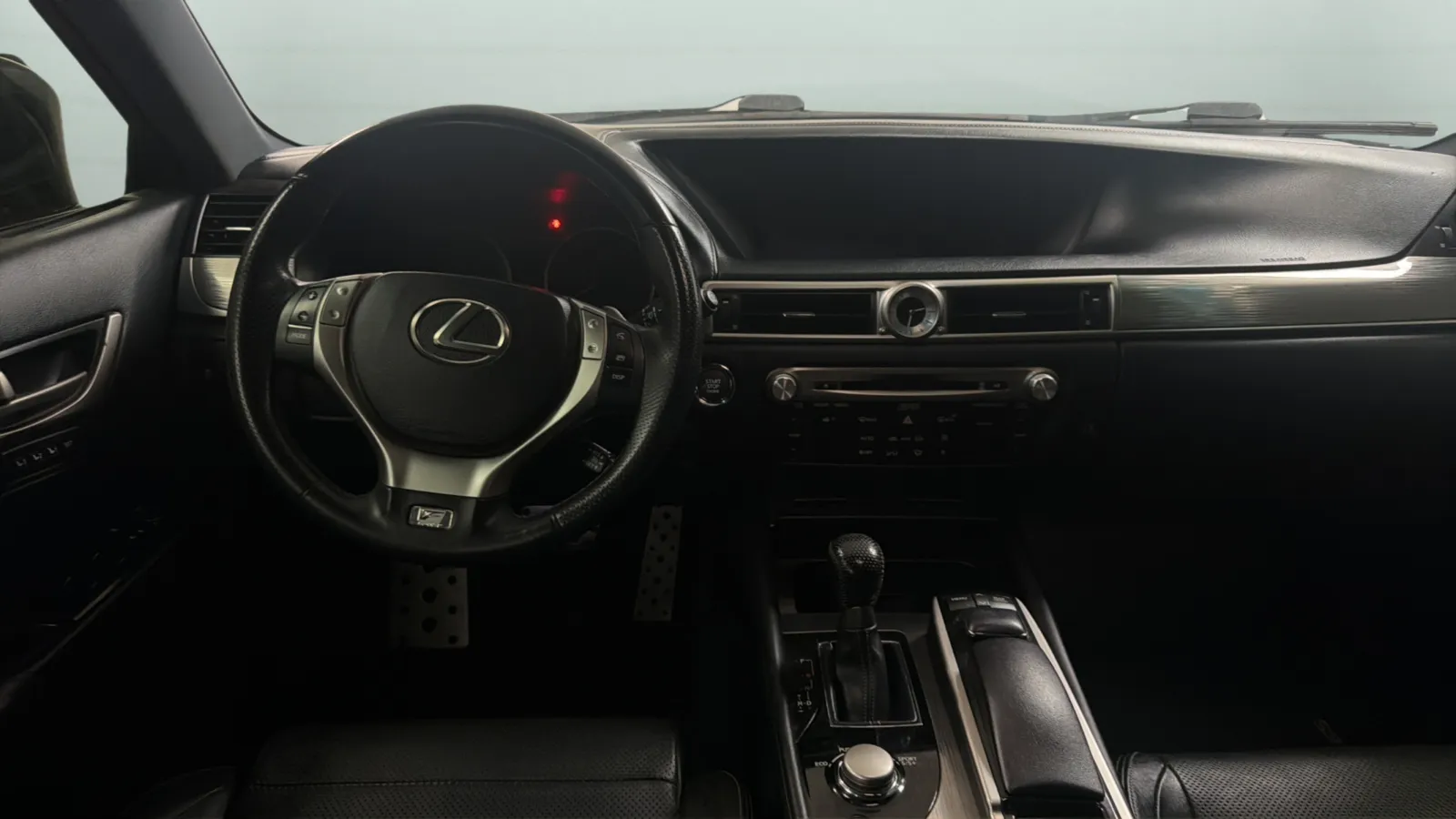 Lexus GS photo 10