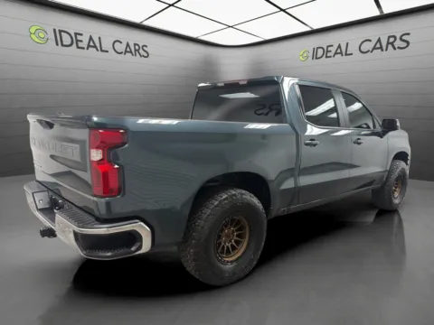 More photos of 2020 Chevrolet Silverado 1500 LT at Ideal Cars - Broadway, AZ