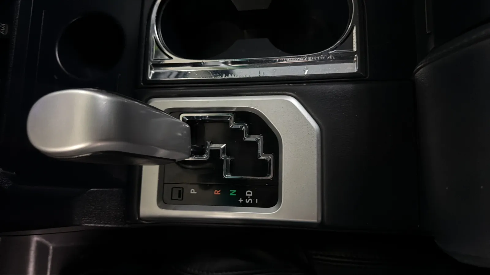 Toyota Tundra photo 12