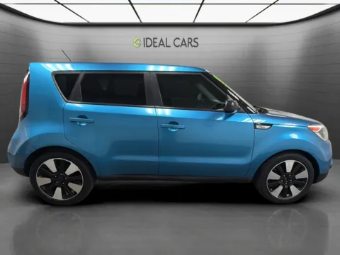 More photos of 2018 Kia Soul + at Ideal Cars - Broadway, AZ