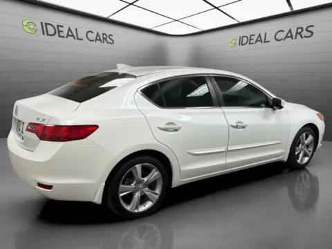 More photos of 2013 Acura ILX 2.0L w/Tech at Ideal Cars - Broadway, AZ