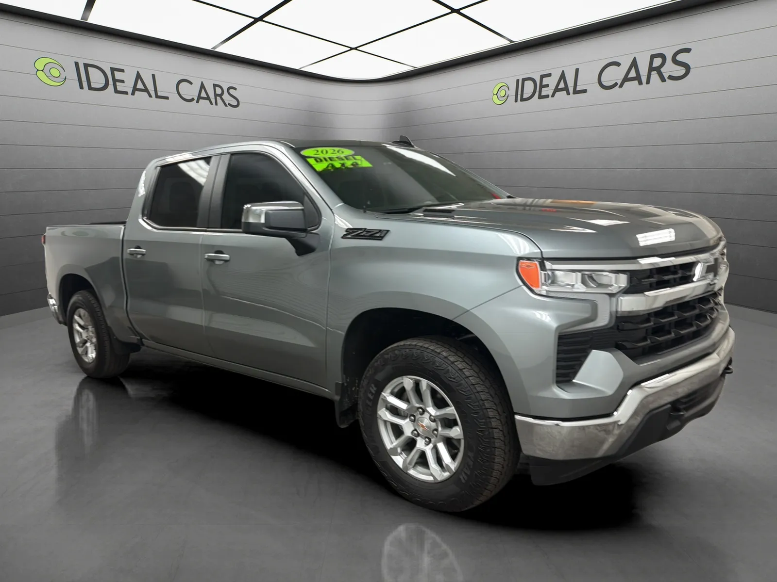 Chevrolet Silverado photo 3