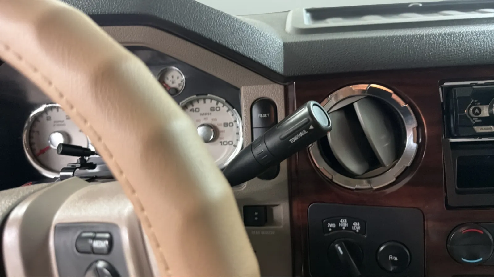 Ford F-250 photo 12