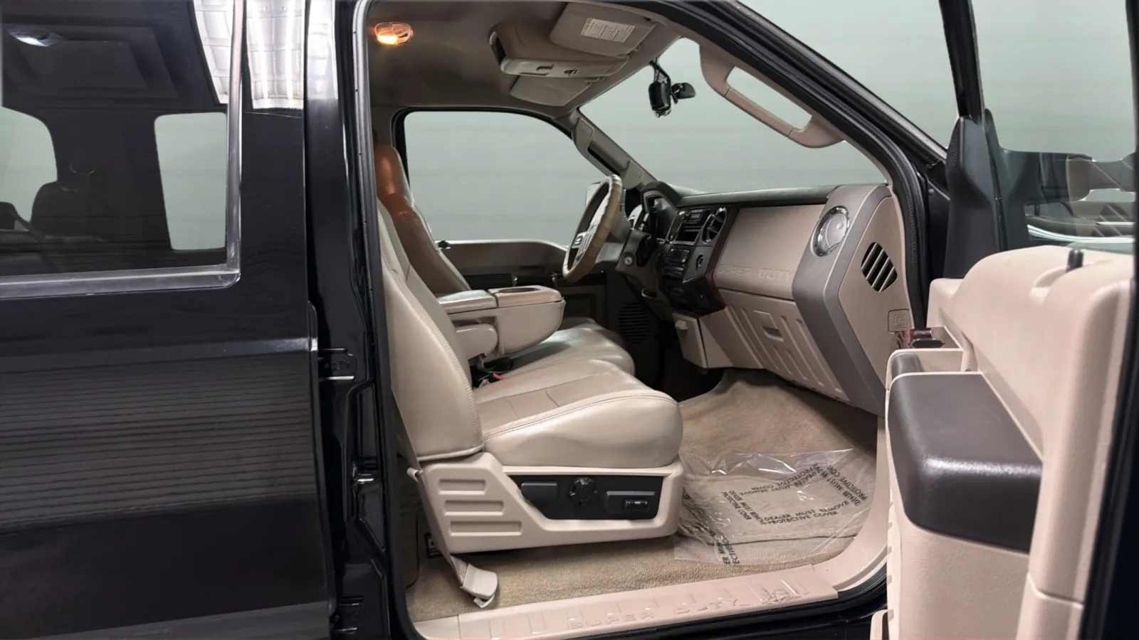 Ford F-250 photo 19