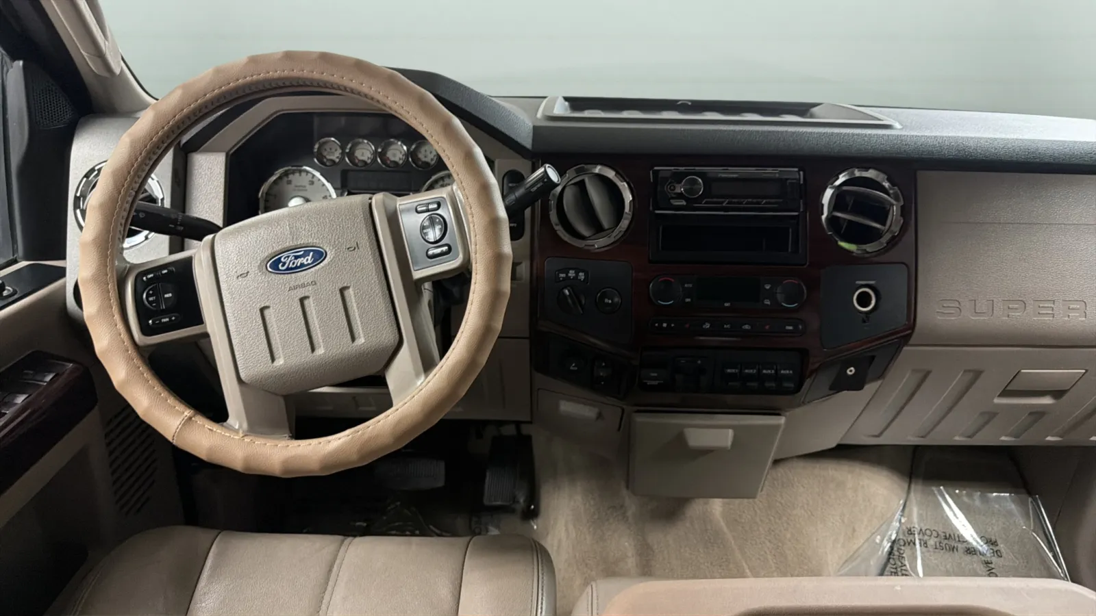Ford F-250 photo 10