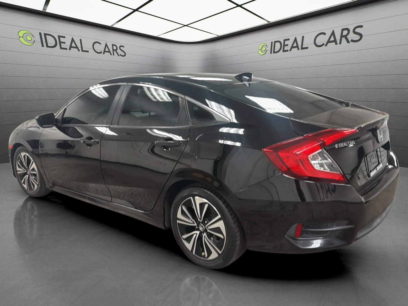 Honda Civic photo 7