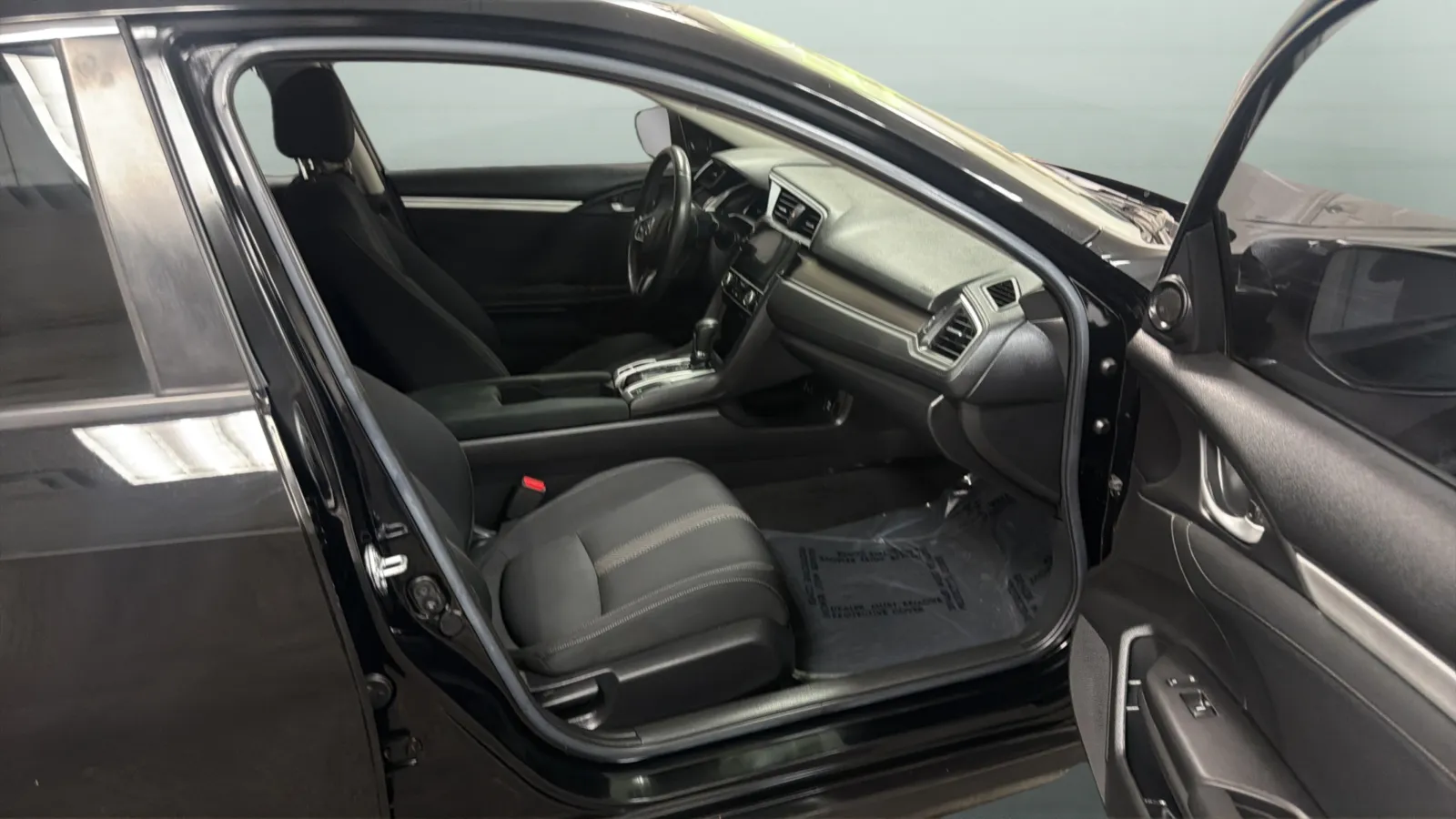 Honda Civic photo 22