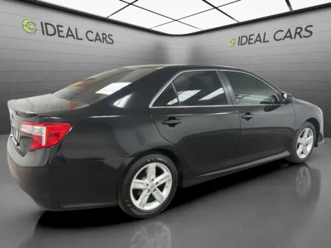 More photos of 2013 Toyota Camry SE at Ideal Cars - Broadway, AZ