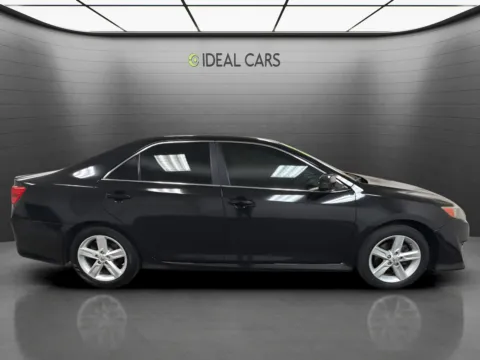 More photos of 2013 Toyota Camry SE at Ideal Cars - Broadway, AZ