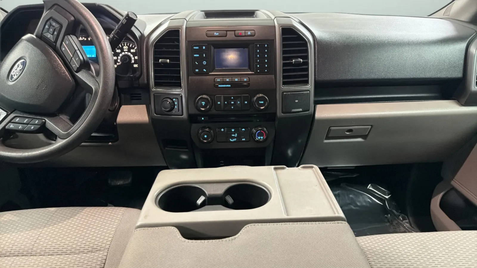 Ford F-150 photo 15